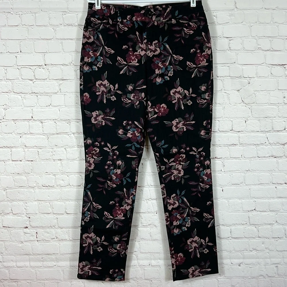 Bandolino Amy Modern Straight Leg Tummy Slimming Stretch Jeans Black Floral 6 - Picture 3 of 10